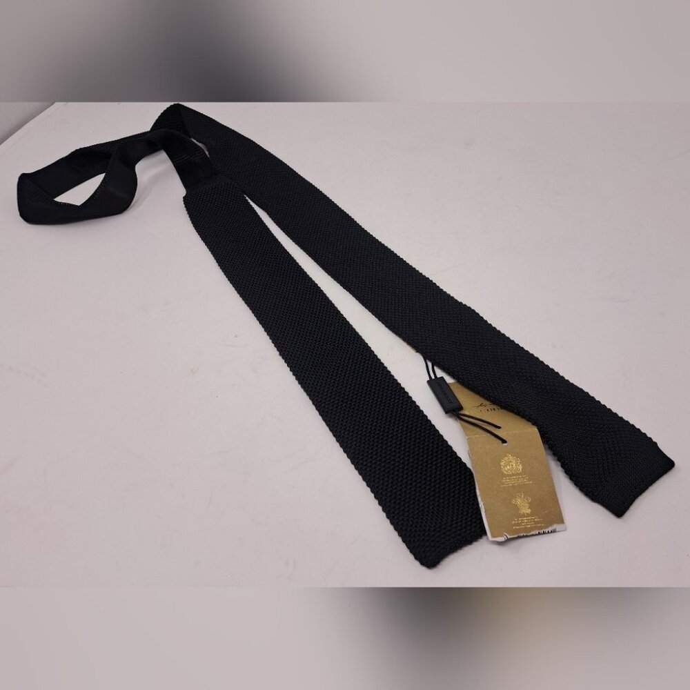 Burberry Men's 100% Silk Square Tie Slim Fit Black Made in Italy 52" Uniform - Picture 3 of 13